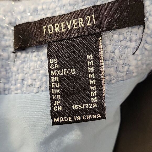 BRAND NEW WOVEN TWEED BLAZER FEATURING A CROPPED LENGTH, NOTCHED LABELS SETS - Picture 16 of 16